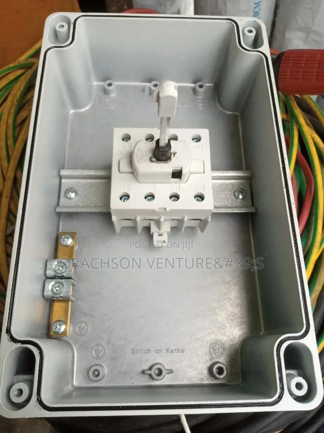 80amps Isolator Switch Ceramic