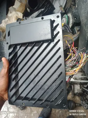 Range Rover Sport Amplifier 2010