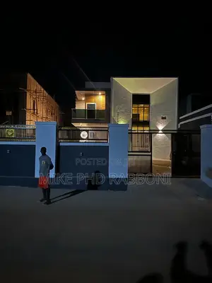 Set of Bungalows and Bus Quarters in 4300 SQM in G.R.A Enugu