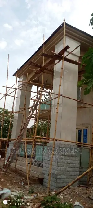 Strong and Straight Pillars Installation.