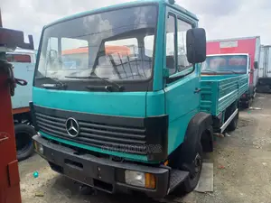 Mercedes Truck Green 4cylinder