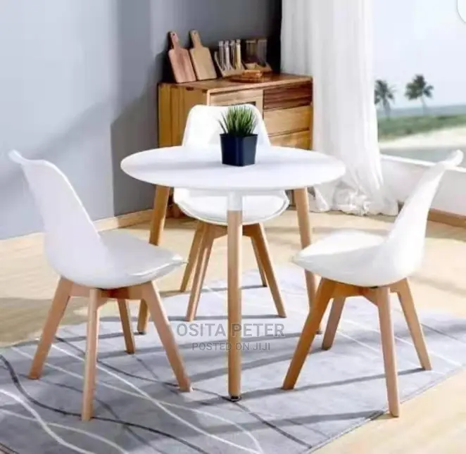 Restaurants/Bar Table With 3 Chairs