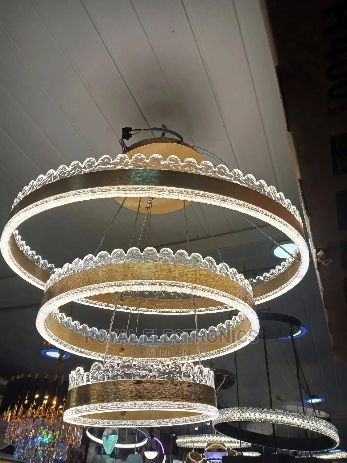 Stylish Royal Chandalier Light