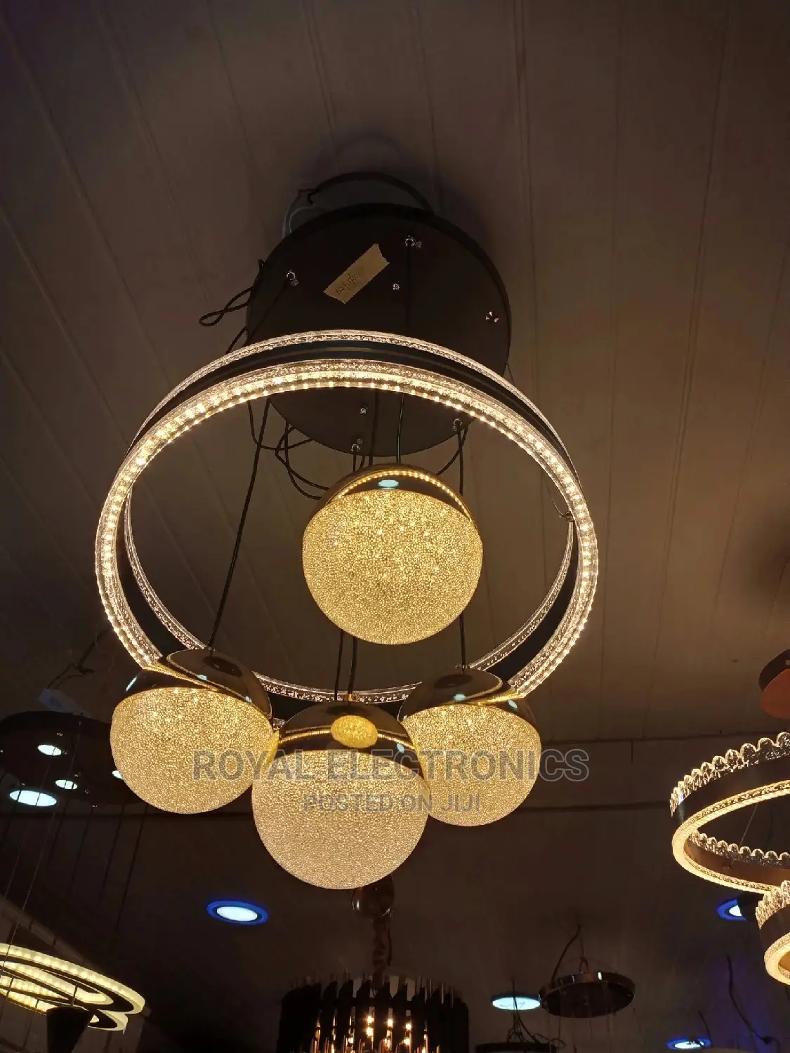 Original Modern Ceiling Dropping Chandelier Light