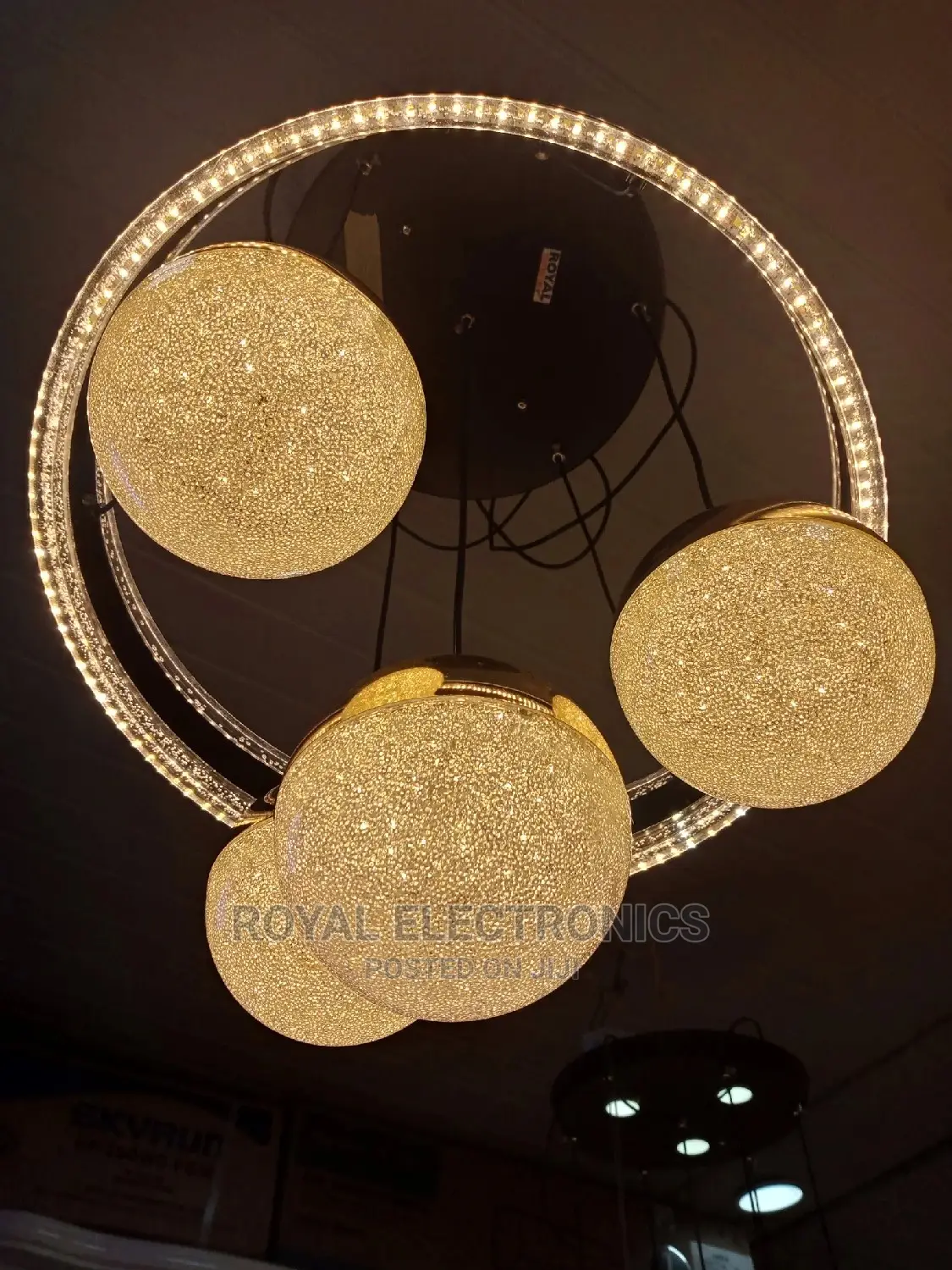 Authentic Modern Ceiling Dropping Chandelier Light