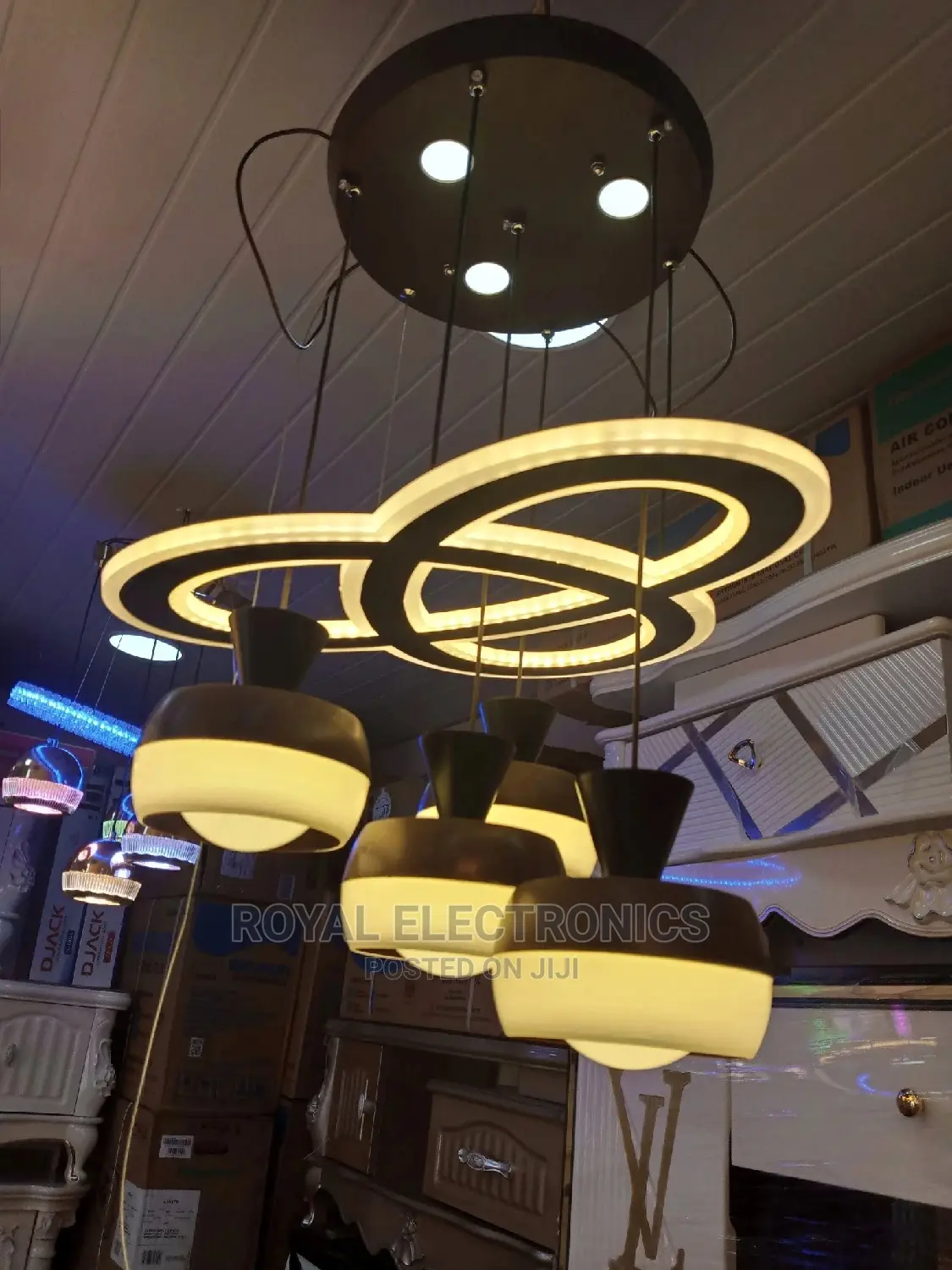 Multicolor New VIP Chandelier Light