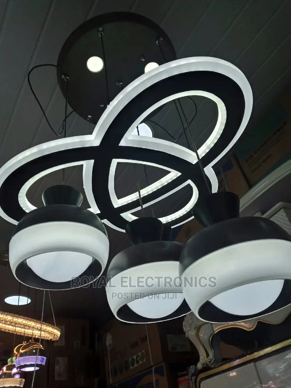 World Class VIP Chandelier Light