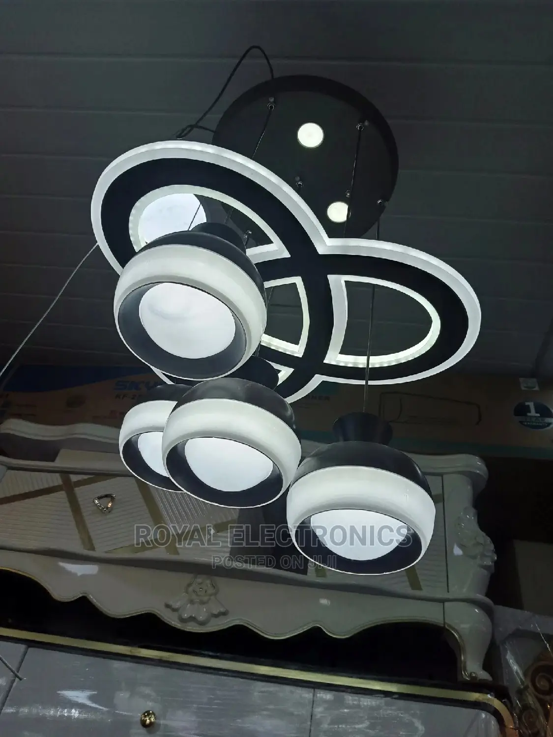 Top Class VIP Chandelier Light
