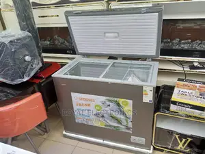 Brand New Anti Rust Chest Freezer With Glass Cover