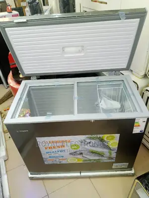 World Class Anti Rust Chest Freezer With Glass Cover