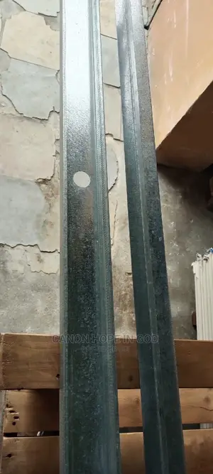 Stud and Track 75mm/3m