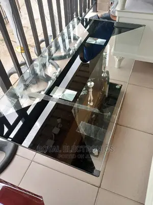 Very New Center Table Tempered Glass - Black