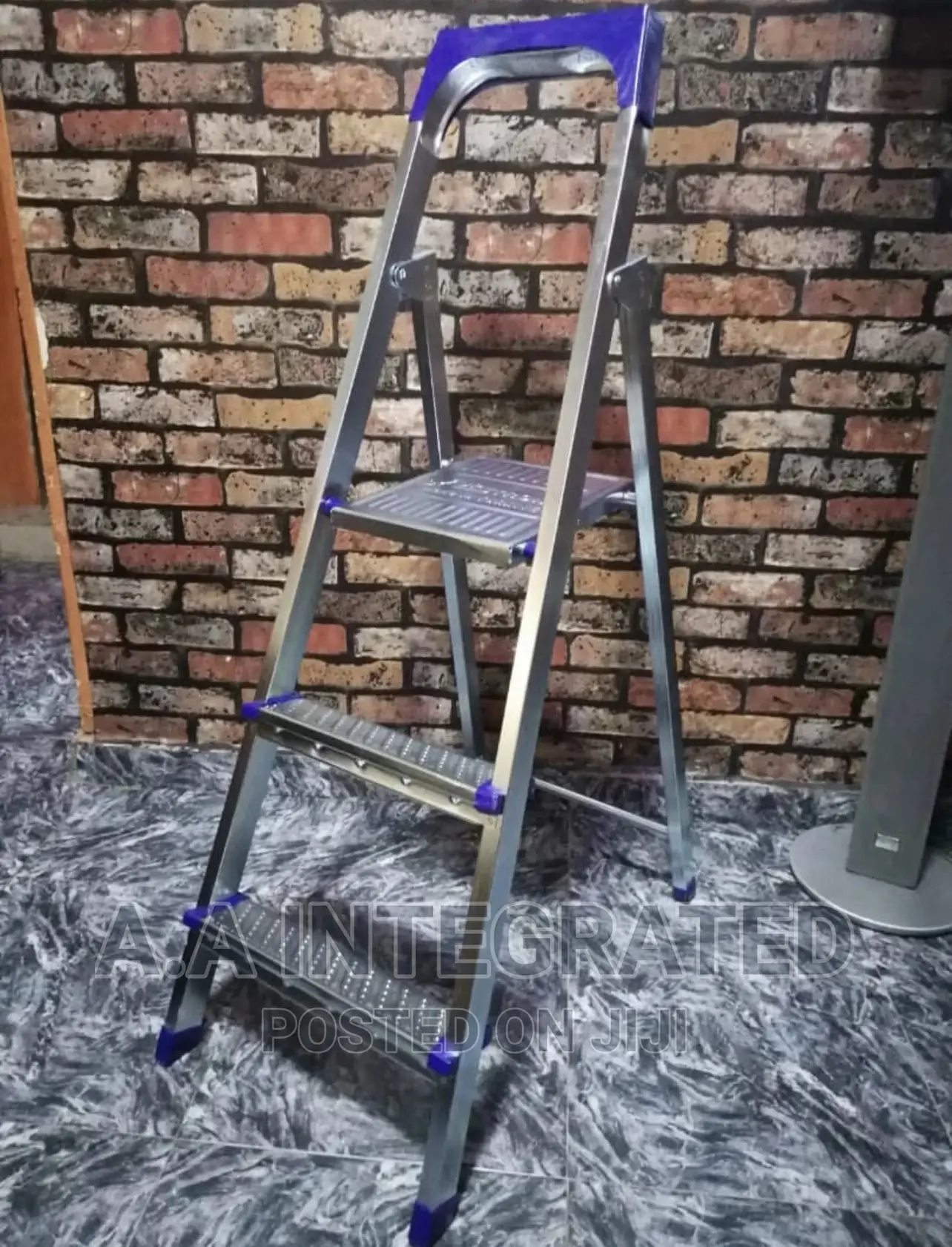 3 Steps Ladder