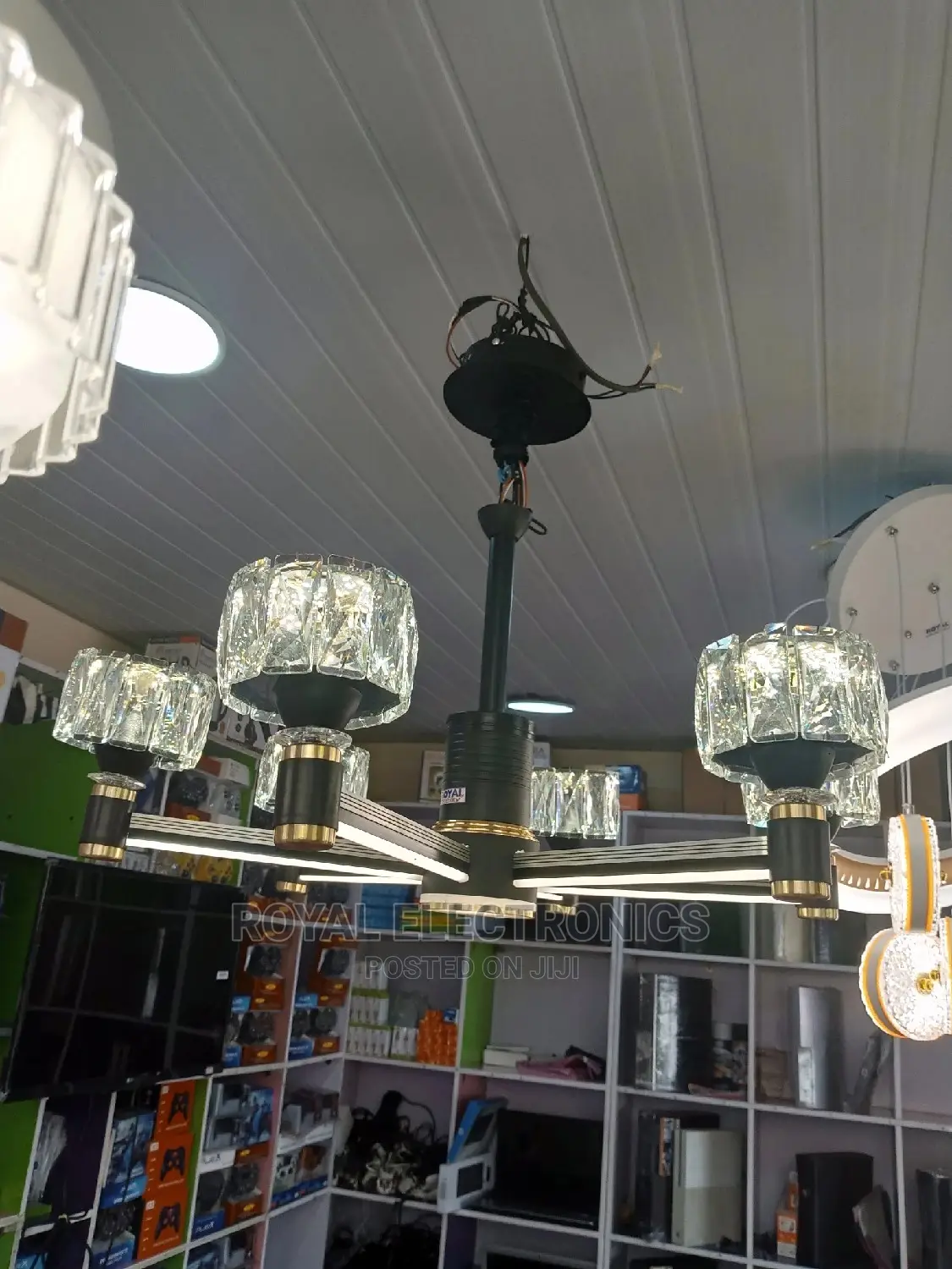 Spring Decorated 6 Chandelier Lights