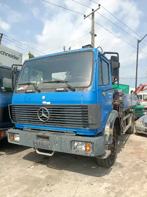 Mercedes Hiab Self Loader