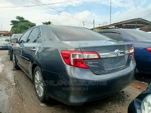 Toyota Camry 2014 Gray