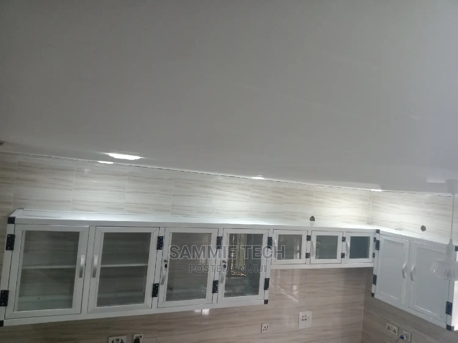 Complete Kitchen Cabinets