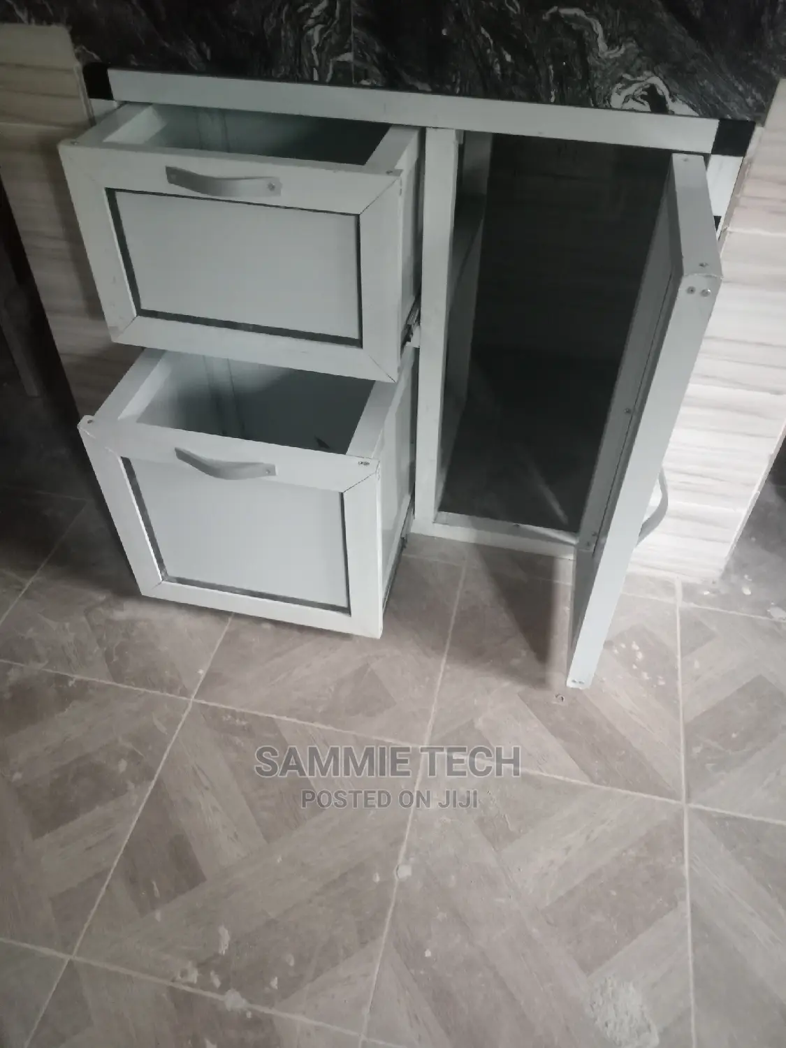 Complete Kitchen Cabinets