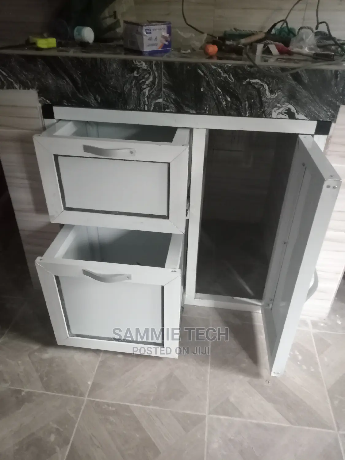 Complete Kitchen Cabinets