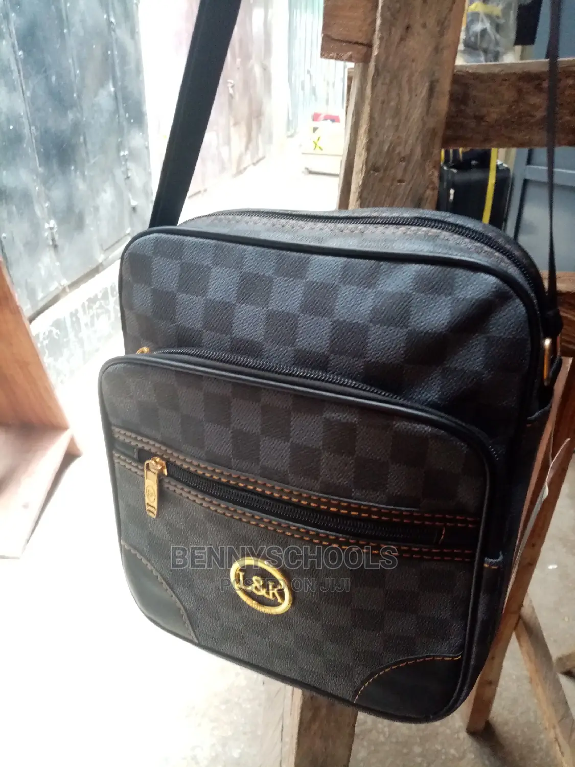 Leather Black Draft Side and Shoulder Bag