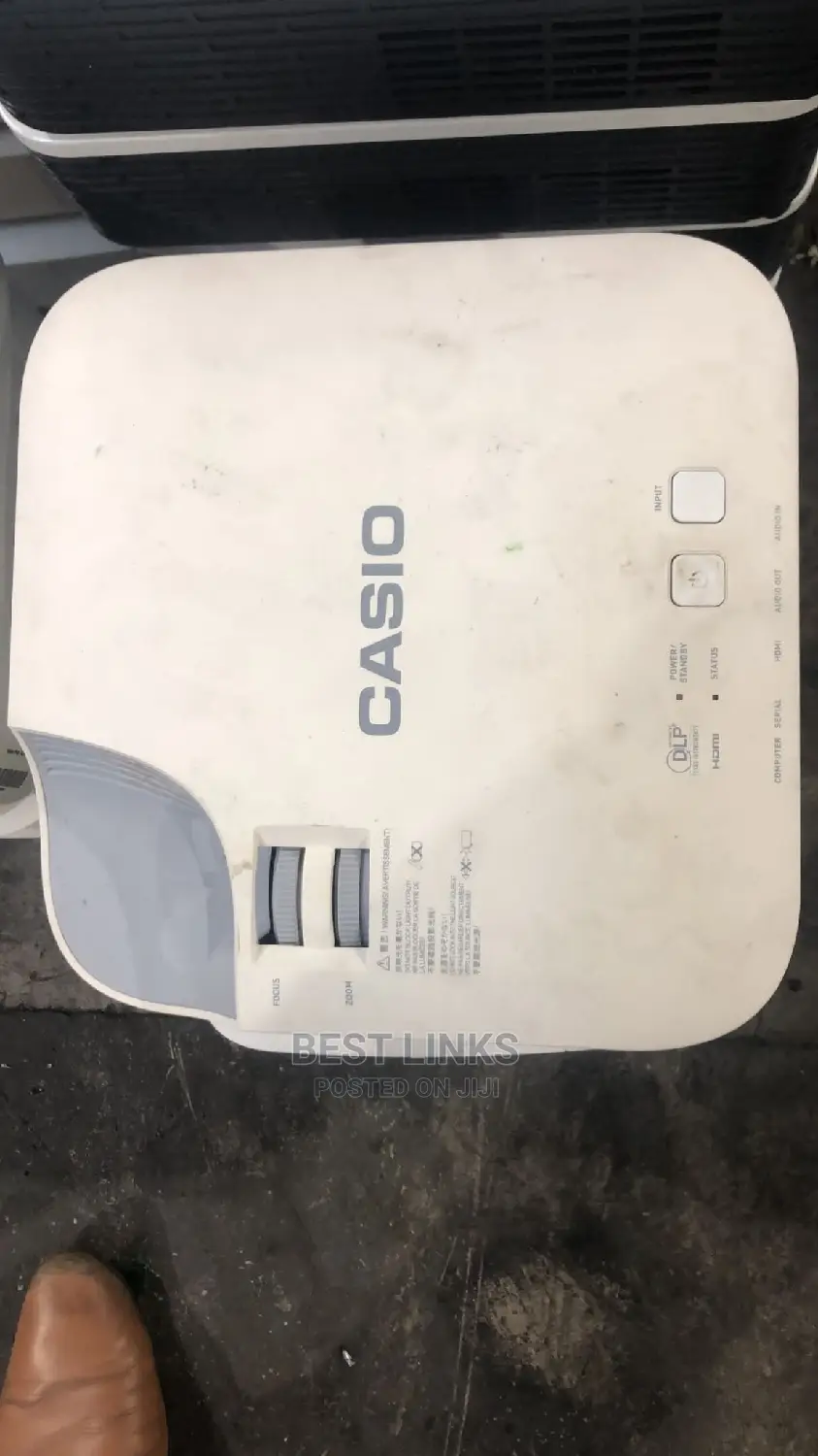 Casio Projector 3000 Lumens Available