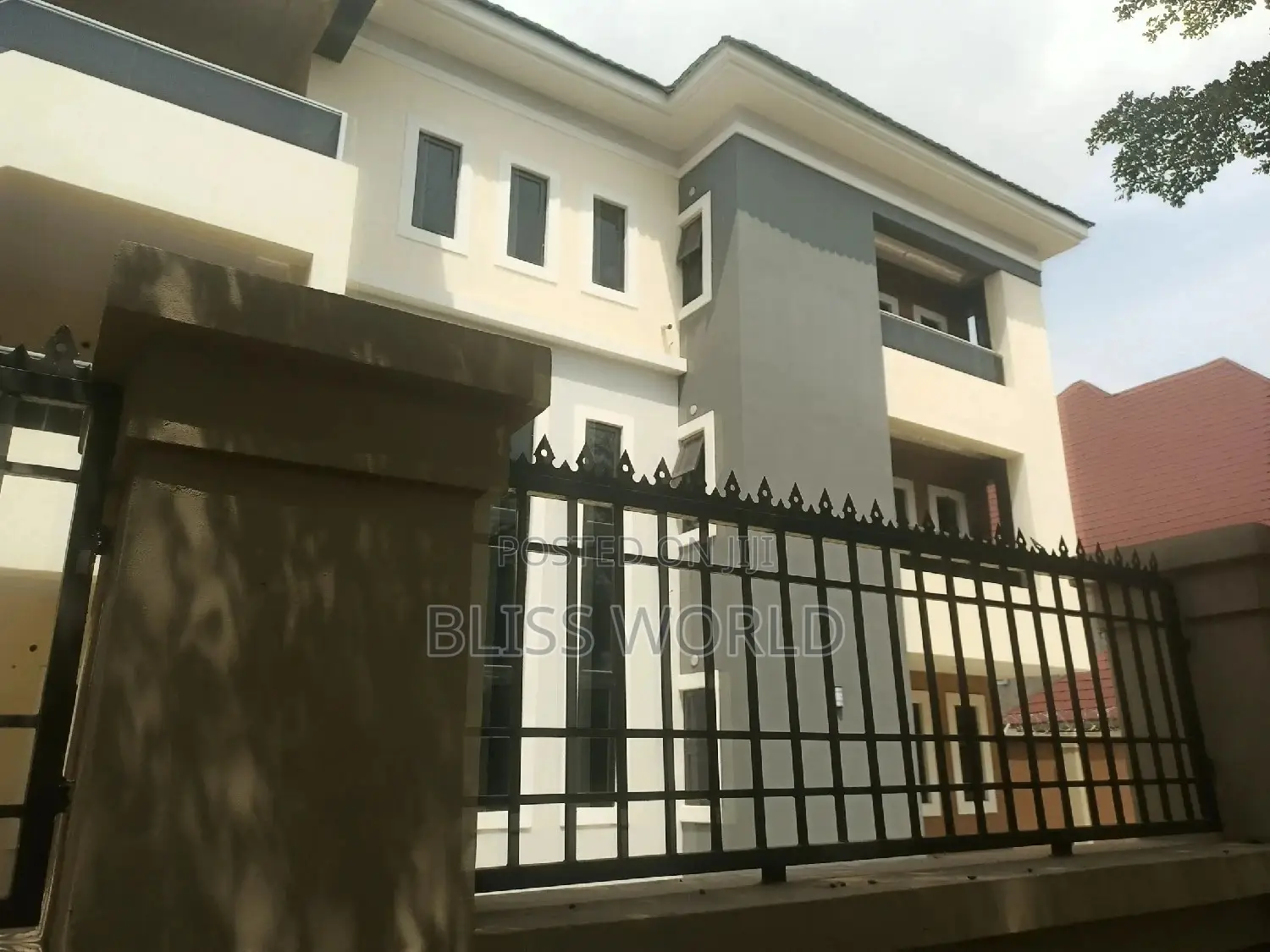2bdrm Block of Flats in Jabi for rent