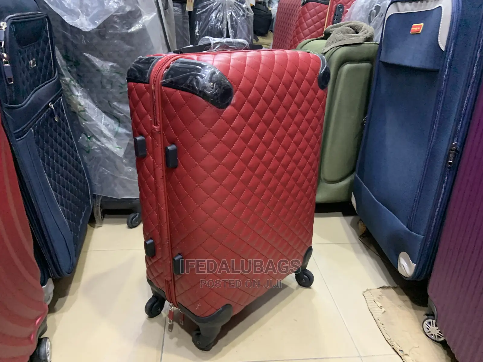 Small Size Quality Leather Hand Luggage