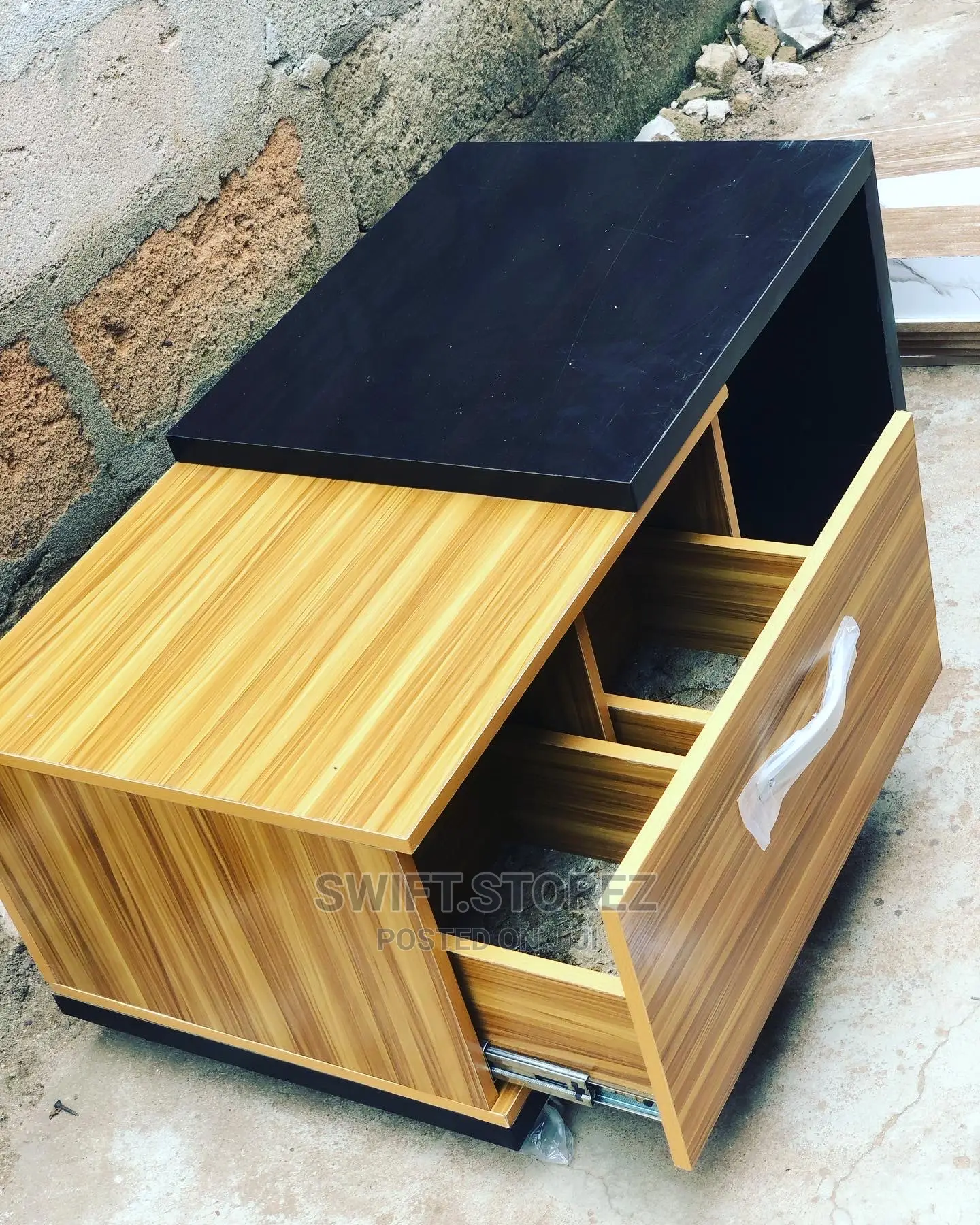 Simple Fancy Center Table