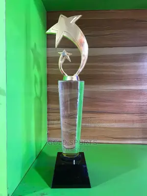 Glass Trophy P10
