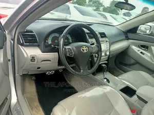 Toyota Camry 2010 Silver