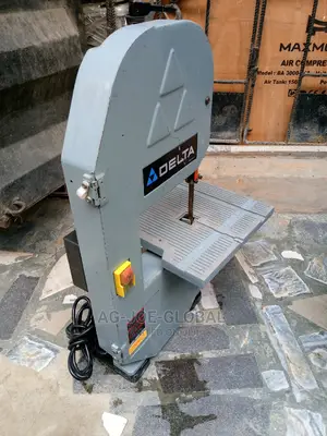 Band Saw Machine
