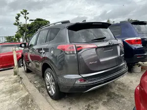 Toyota RAV4 2018 Gray