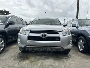Toyota RAV4 3.5 Limited 2012 Silver