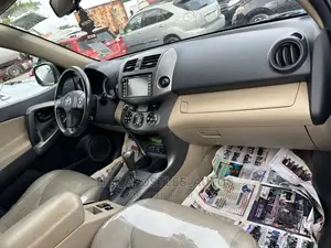 Toyota RAV4 3.5 Limited 4x4 2011 Blue