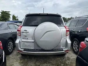 Toyota RAV4 3.5 Limited 4x4 2010 Silver