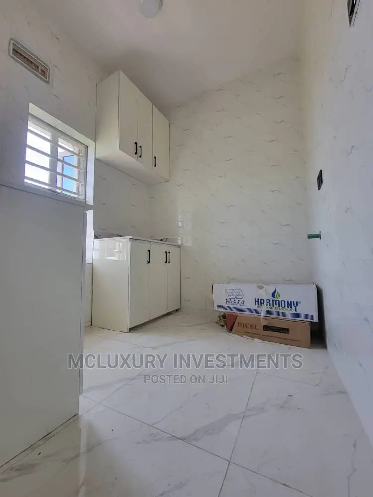 Furnished 1bdrm Apartment in Chevron, Lekki for sale
