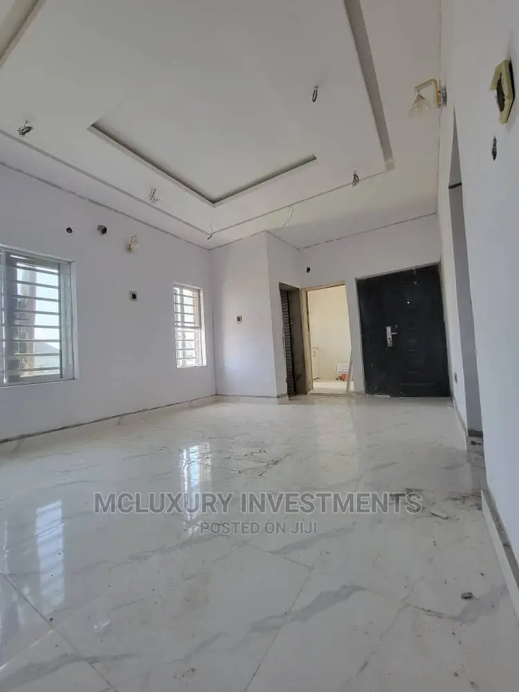 Furnished 1bdrm Apartment in Chevron, Lekki for sale