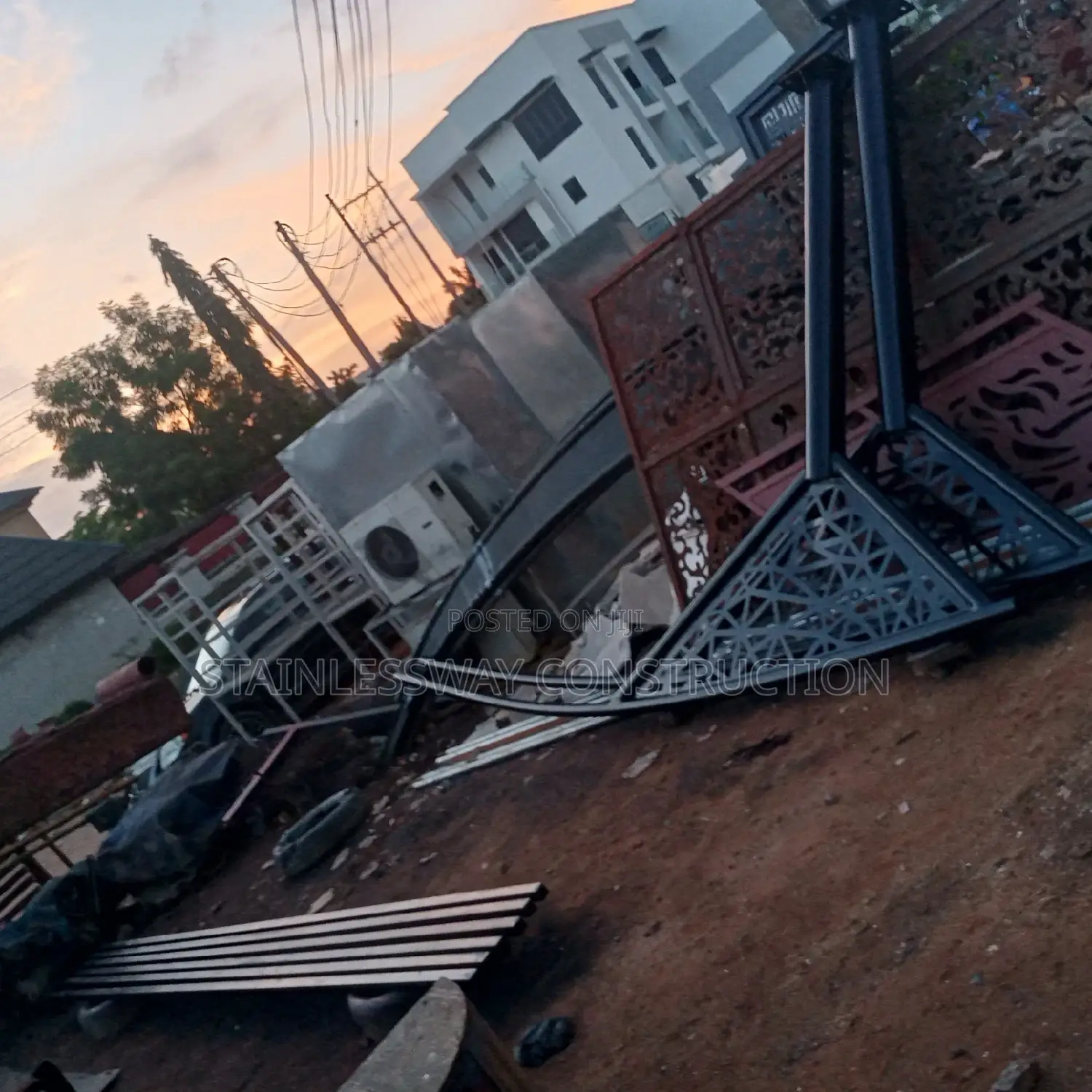 2 Carports Parking Space