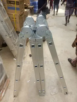 4 X 4 - 16 Steps Aluminium Foldable Ladder
