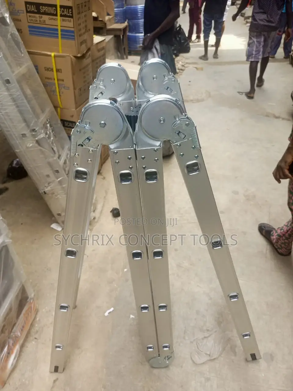 4 X 4 - 16 Steps Aluminium Foldable Ladder