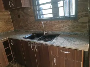 5bdrm Duplex in Riverpark Airport Rd, Lugbe District for rent