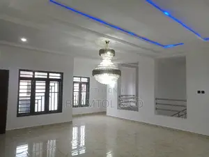 5bdrm Duplex in Riverpark Airport Rd, Lugbe District for rent