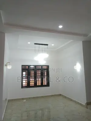 5bdrm Duplex in Riverpark Airport Rd, Lugbe District for rent