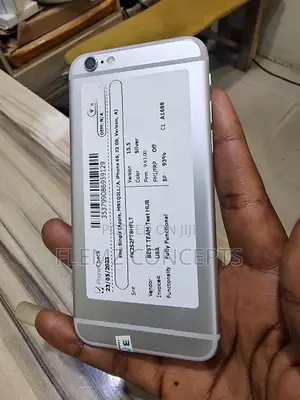 Apple iPhone 6s 32 GB Silver