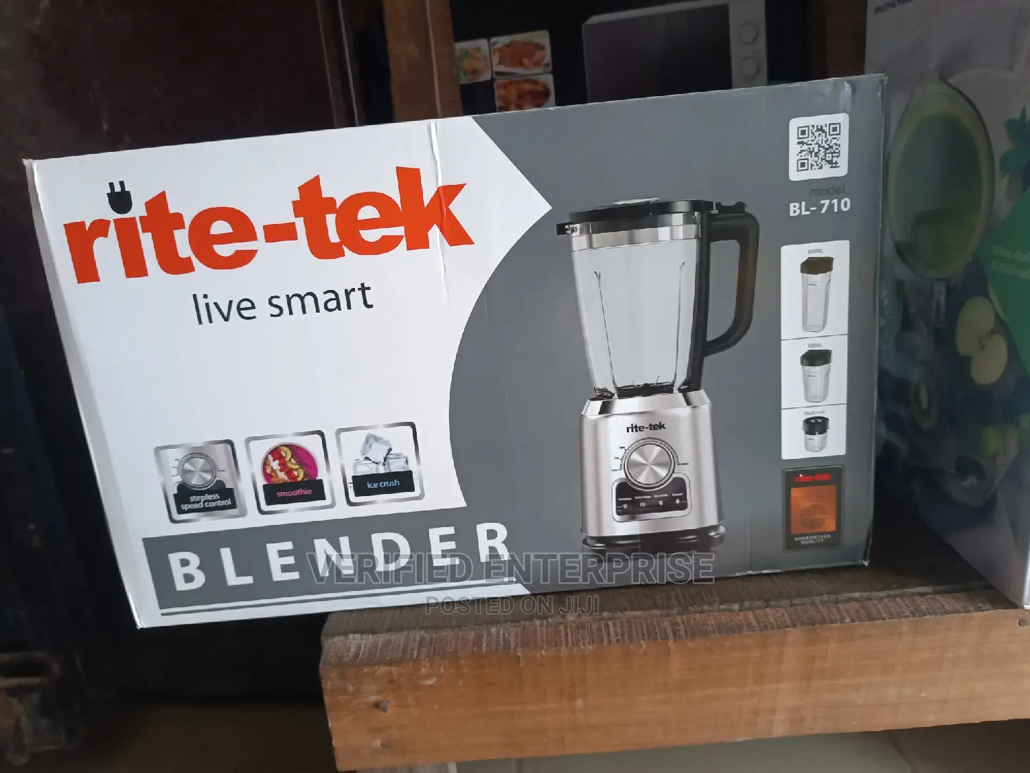 Rite-Tek Blender With 4 Jars