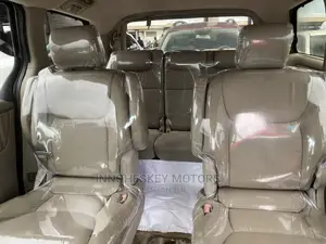 Toyota Sienna 2006 Gold