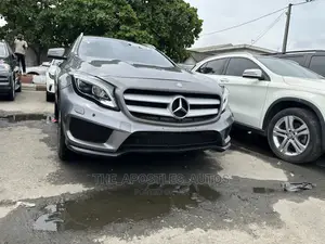 Mercedes-Benz GLA 250 2016 Gray