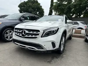 Mercedes-Benz GLA 250 2016 White