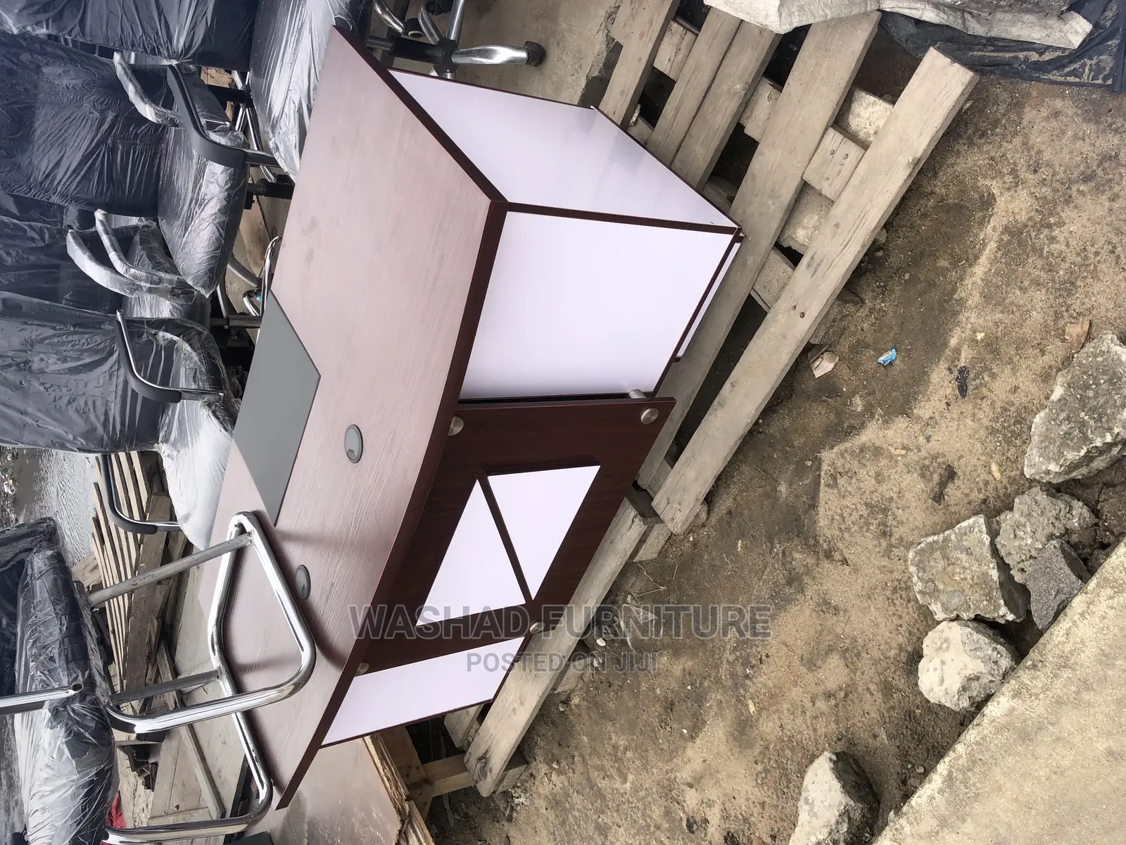 Five Feet Executive Table