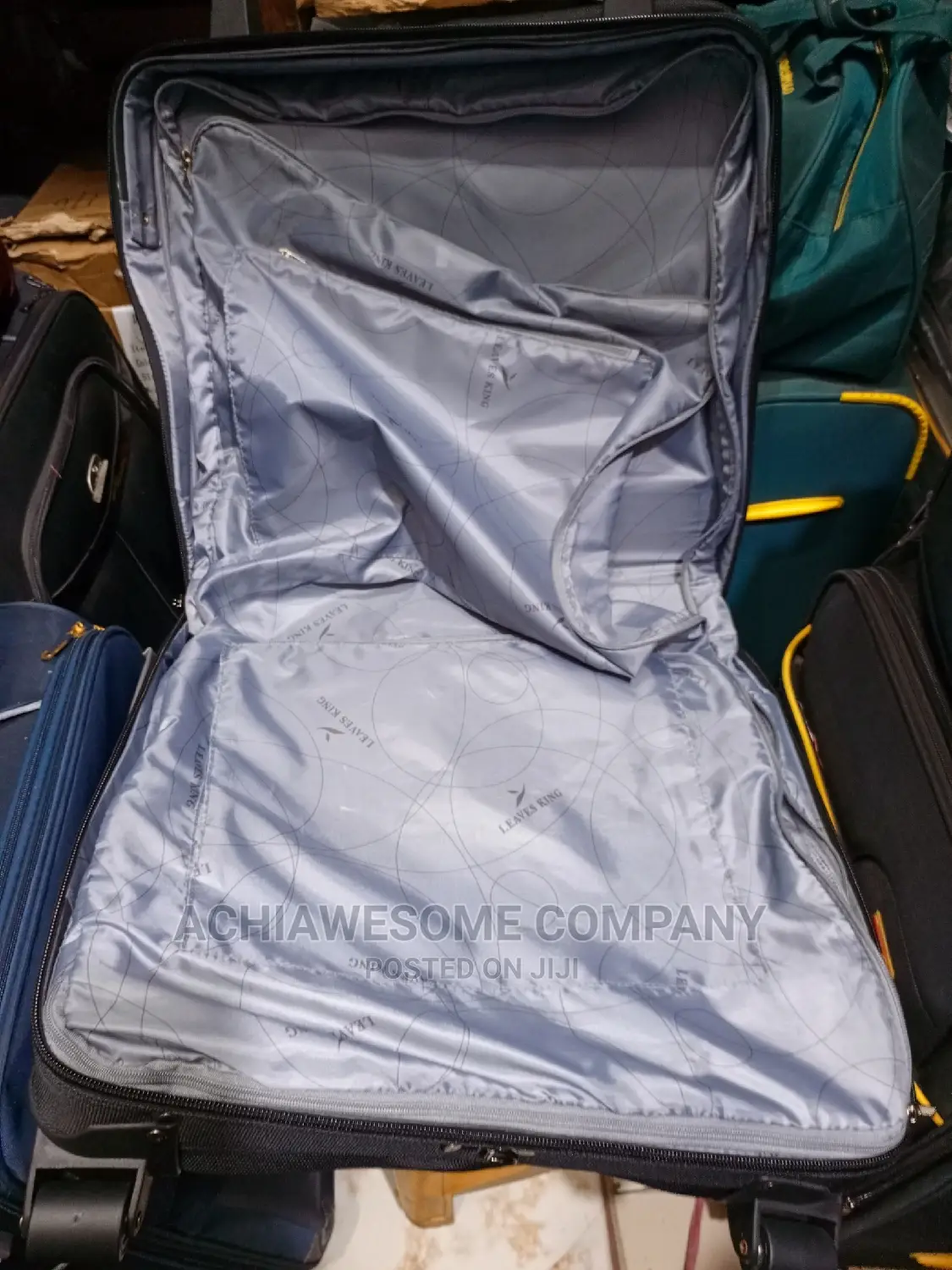 Leaves King Suit Carrier, 2 Wheels